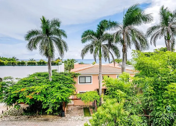 Apartment 6br W Pool, Bbq & Backyard