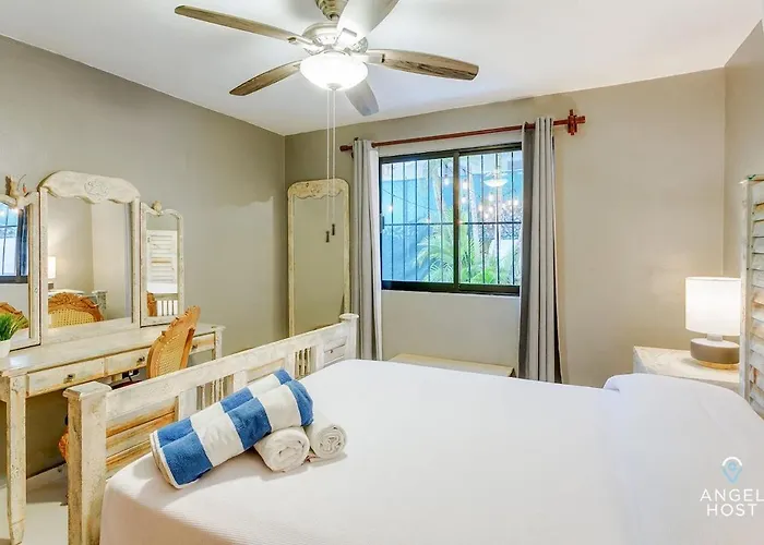 6br W Pool, Bbq & Backyard