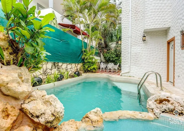 6br W Pool, Bbq & Backyard