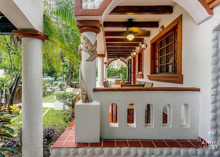 6br W Pool, Bbq & Backyard Apartment Playa del Carmen